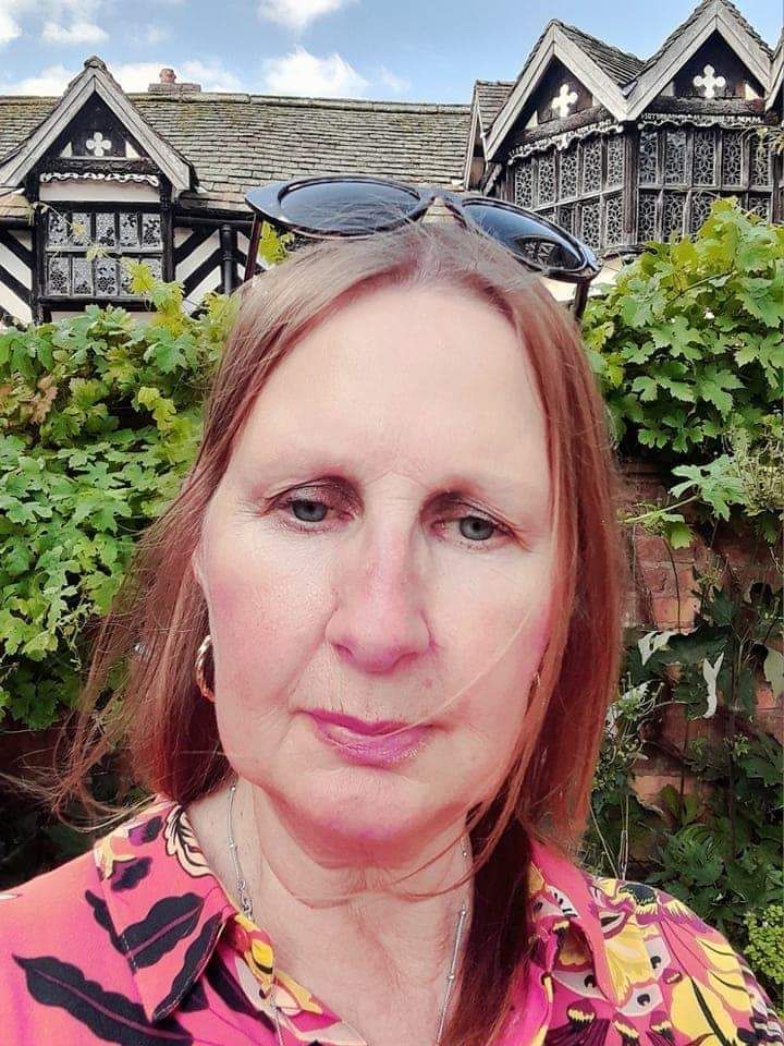 Sallyanne565