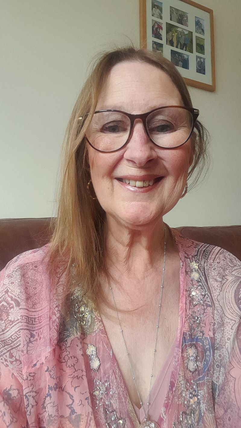 Sallyanne565