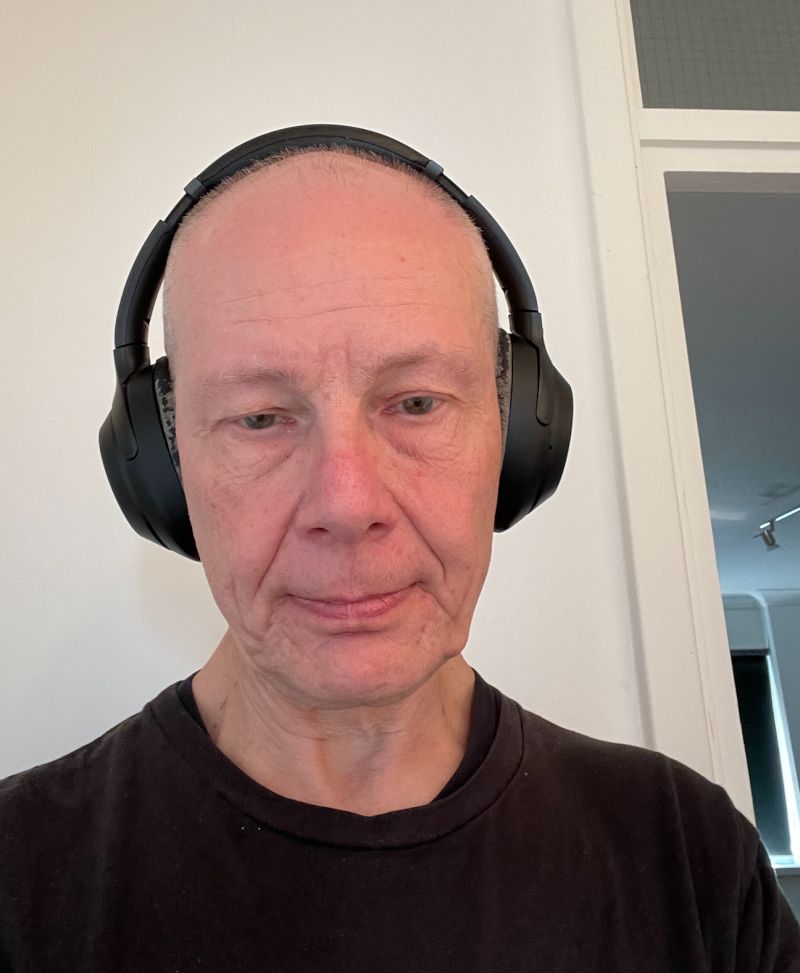 tel9000