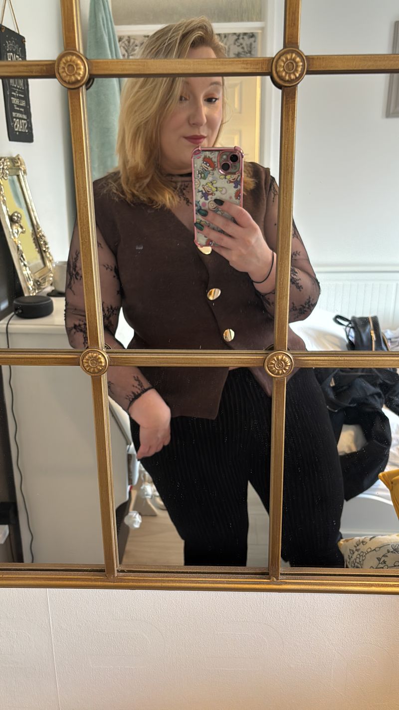 Claudiaelise Claudiaelise