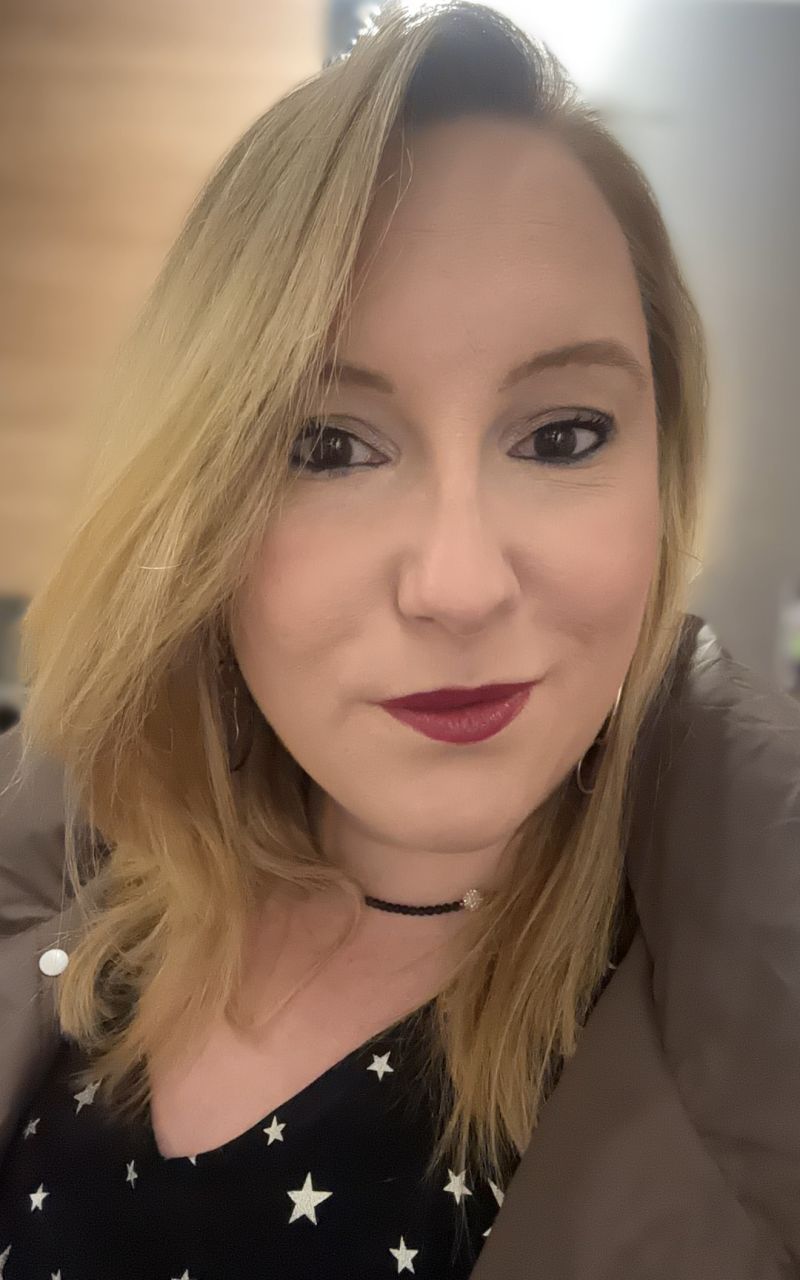 Claudiaelise Claudiaelise